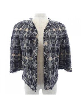 Chanel 05 a Collarless Jacket